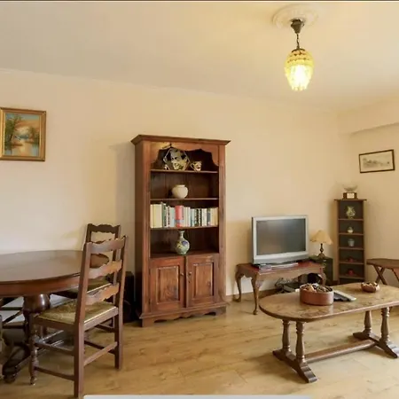 Apartman Spacious In For Art Lovers *